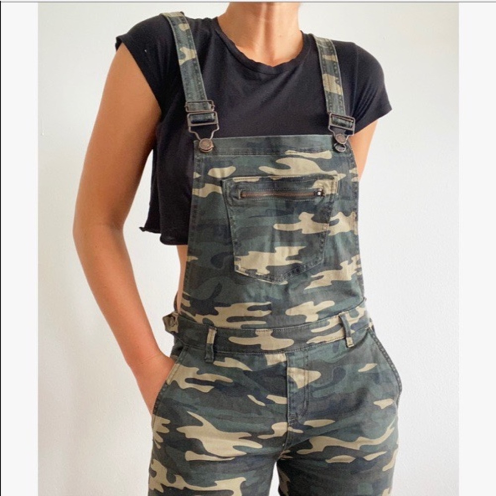 BLACK AMRY GREEN CAMO SKINNY LEG OVERALLS
